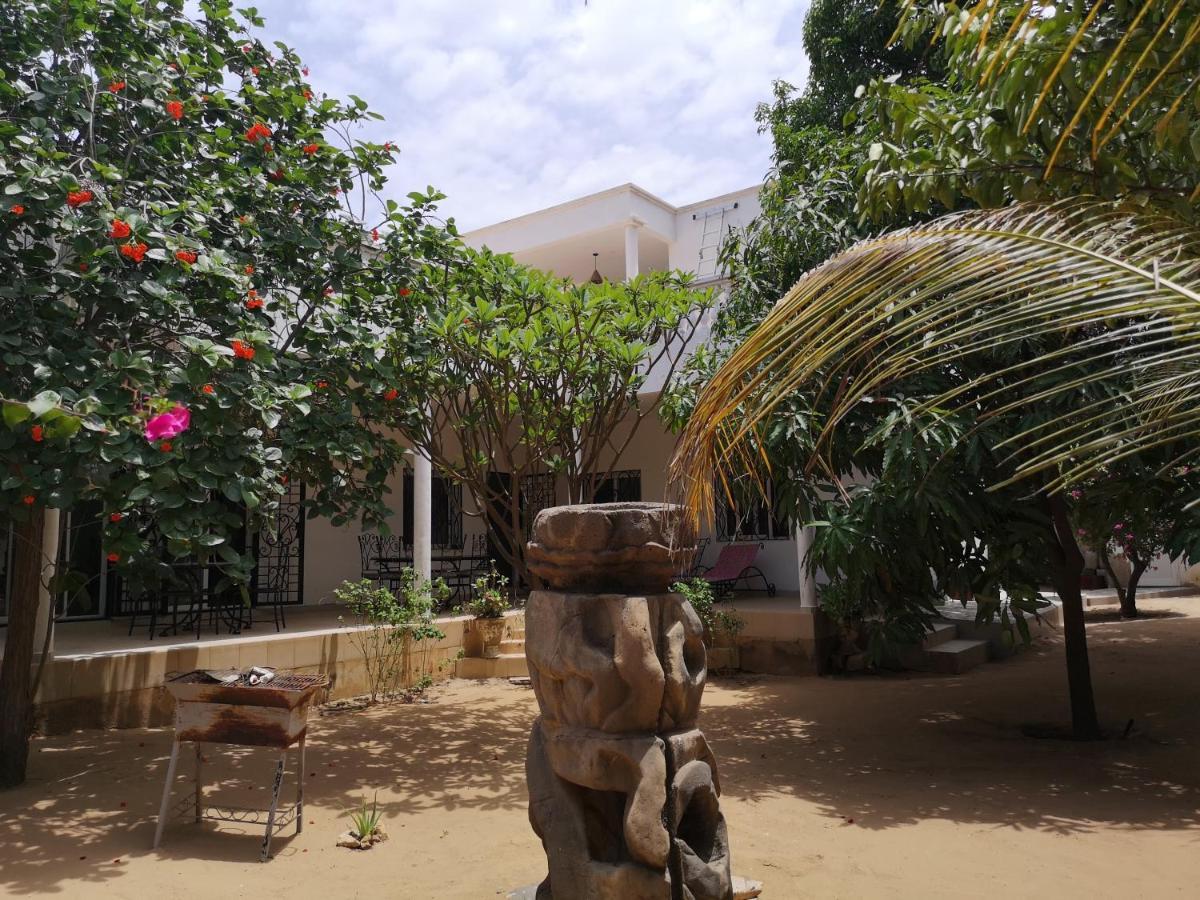 Keur Baboune M'Bour Exteriör bild