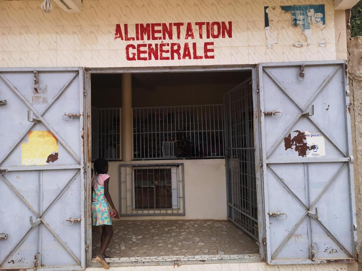Keur Baboune M'Bour Exteriör bild